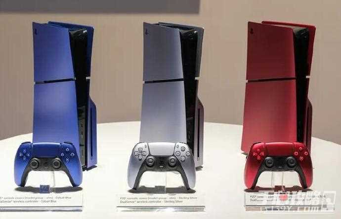 索尼展示新款PS5“地心系列”三种颜色主机盖